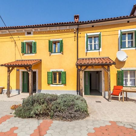 House Krizanic In Marcana, Istria, With 2 Apartments, Total 9 Guests Екстериор снимка
