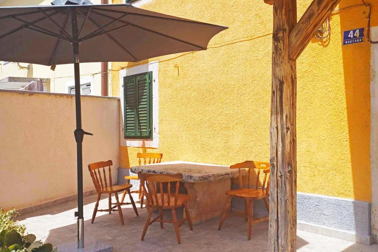 House Krizanic In Marcana, Istria, With 2 Apartments, Total 9 Guests Екстериор снимка